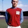 Aesthetic Bobby Moore Diamond Paintings