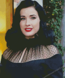 Dita Von Teese In Black Diamond Paintings