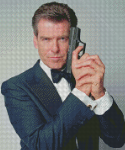 Pierce Brosnan Holding Gun Diamond Paintings